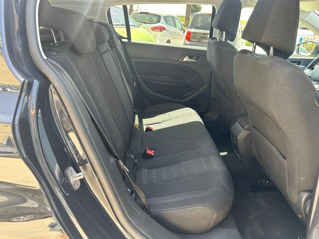 PEUGEOT 308 ALLURE 1.2 E-THP AUTO SPANISH LHD IN SPAIN 40000 MILES SUPERB 2017